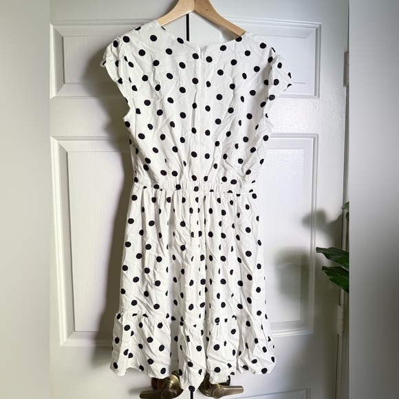 J.Crew Polka Dot Wrap Dress with Ruffle Sz 6 Flutter sleeve Preppy Feminine - Picture 4 of 9